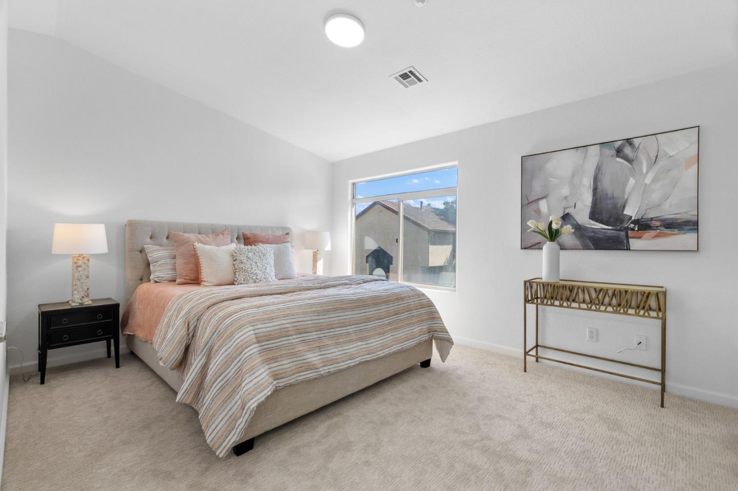 Detail Gallery Image 17 of 31 For 25118 Angelina Ln #20,  Hayward,  CA 94544 - 2 Beds | 2/1 Baths