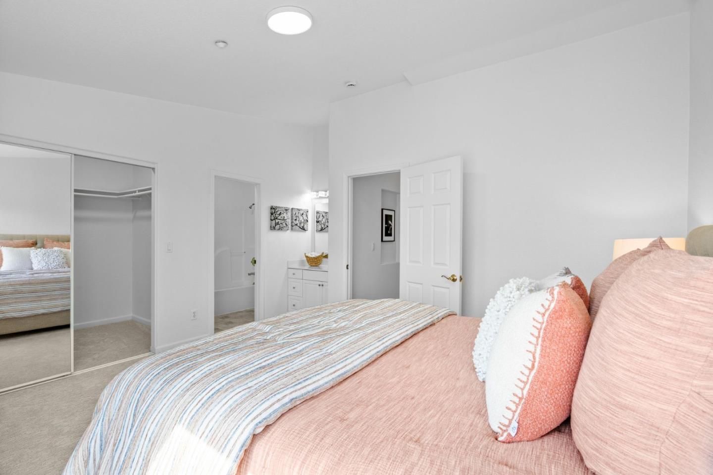 Detail Gallery Image 18 of 31 For 25118 Angelina Ln #20,  Hayward,  CA 94544 - 2 Beds | 2/1 Baths