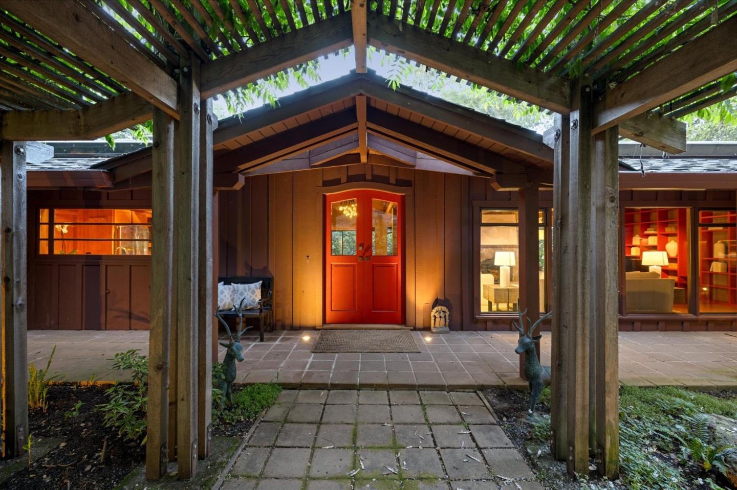 Detail Gallery Image 25 of 30 For 19 Preston Rd, Woodside,  CA 94062 - 4 Beds | 3 Baths