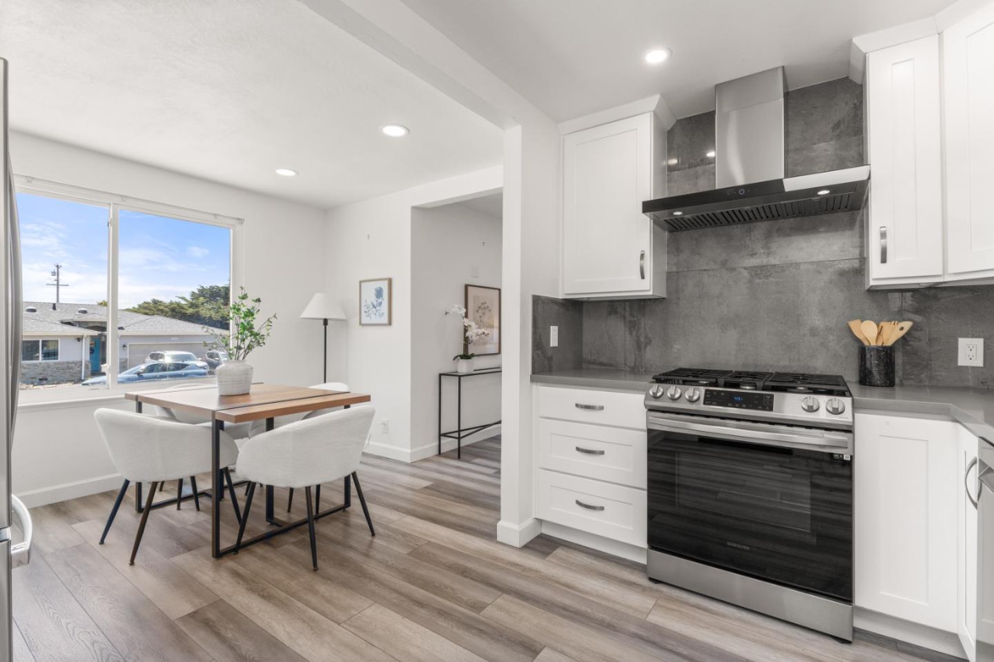 Detail Gallery Image 15 of 38 For 239 Monterey Rd, Pacifica,  CA 94044 - 3 Beds | 2 Baths