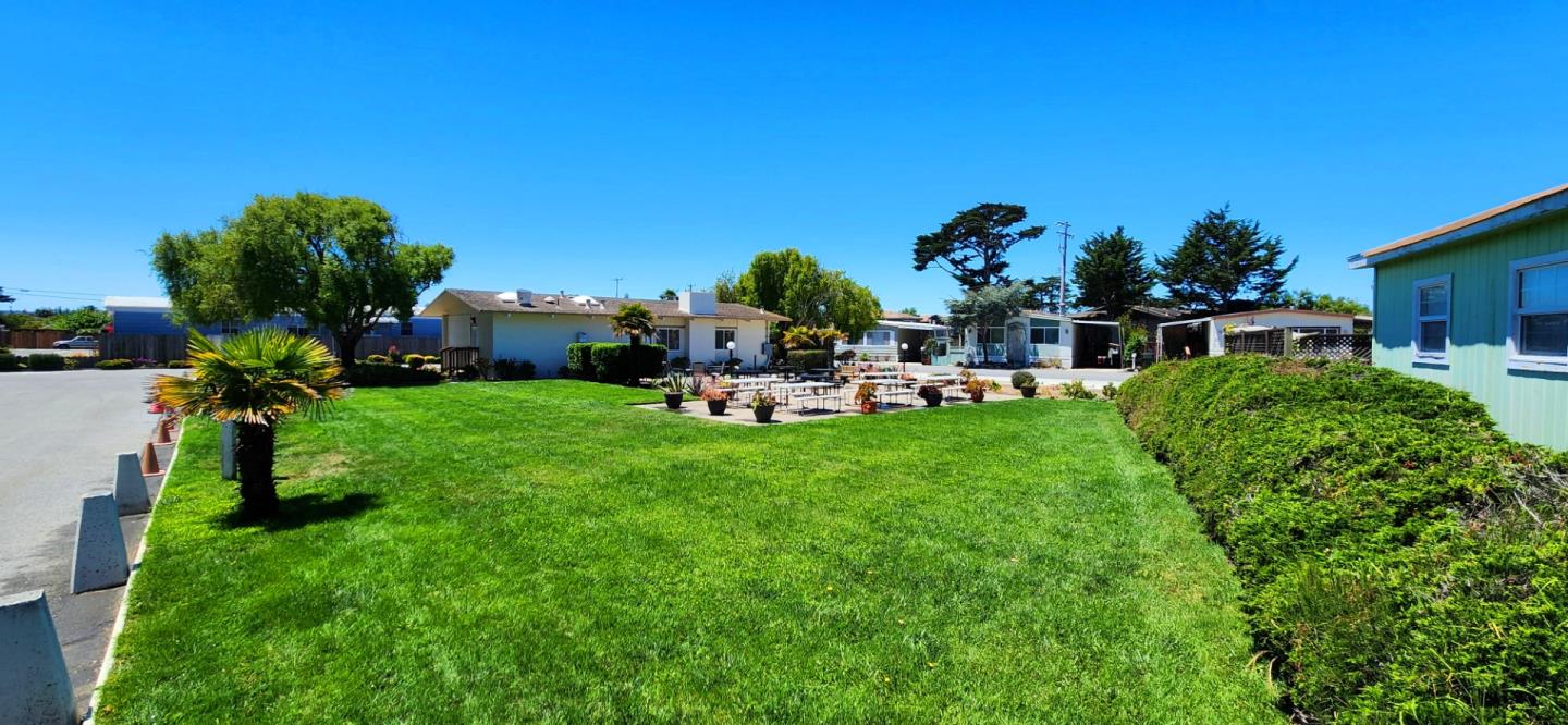 Detail Gallery Image 5 of 17 For 347 Carmel Ave #15,  Marina,  CA 93933 - 3 Beds | 2 Baths