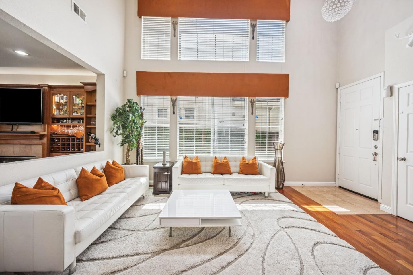 Detail Gallery Image 7 of 47 For 2168 Pettigrew Dr, San Jose,  CA 95148 - 3 Beds | 2/1 Baths