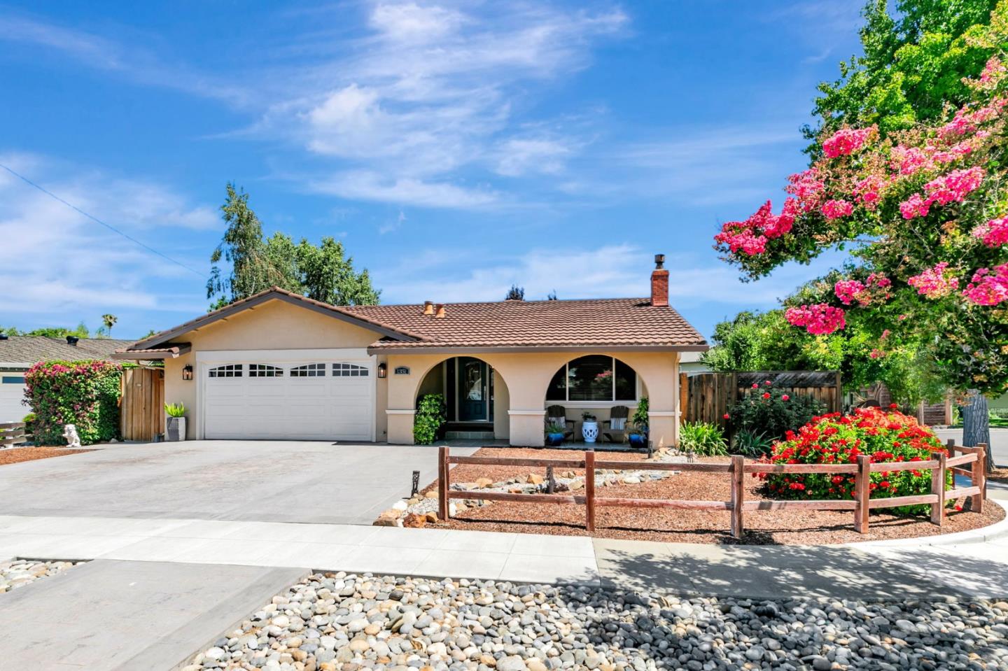 Detail Gallery Image 2 of 38 For 1351 Scossa Ave, San Jose,  CA 95118 - 4 Beds | 2 Baths