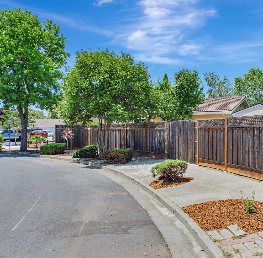 Detail Gallery Image 36 of 38 For 1351 Scossa Ave, San Jose,  CA 95118 - 4 Beds | 2 Baths