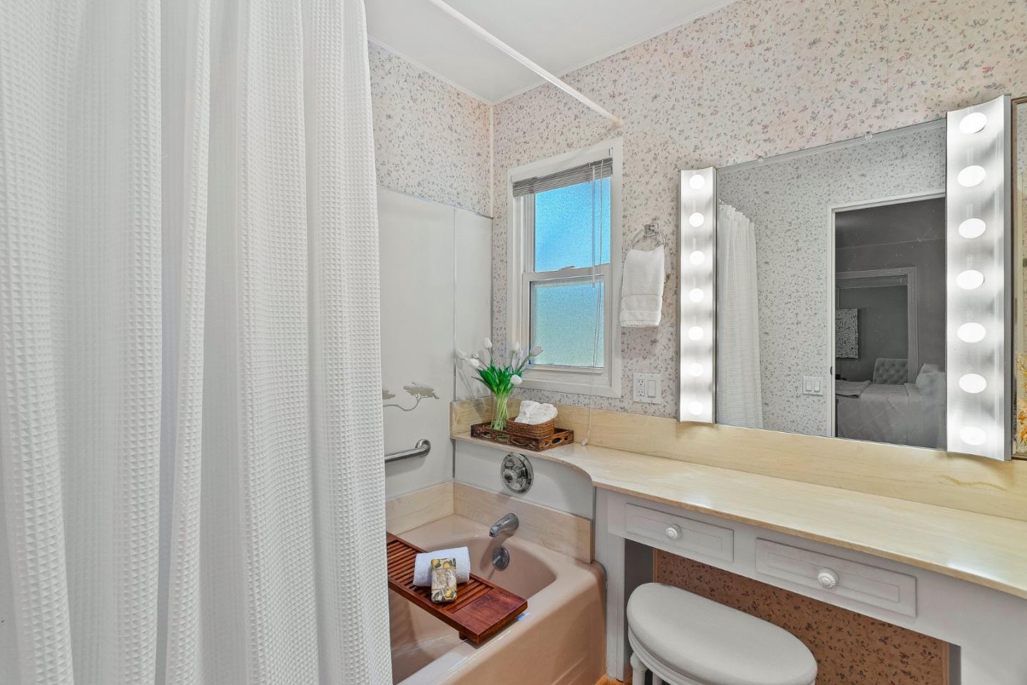 Detail Gallery Image 19 of 56 For 15 Oak Shadows Ln #15,  Aptos,  CA 95003 - 2 Beds | 2 Baths