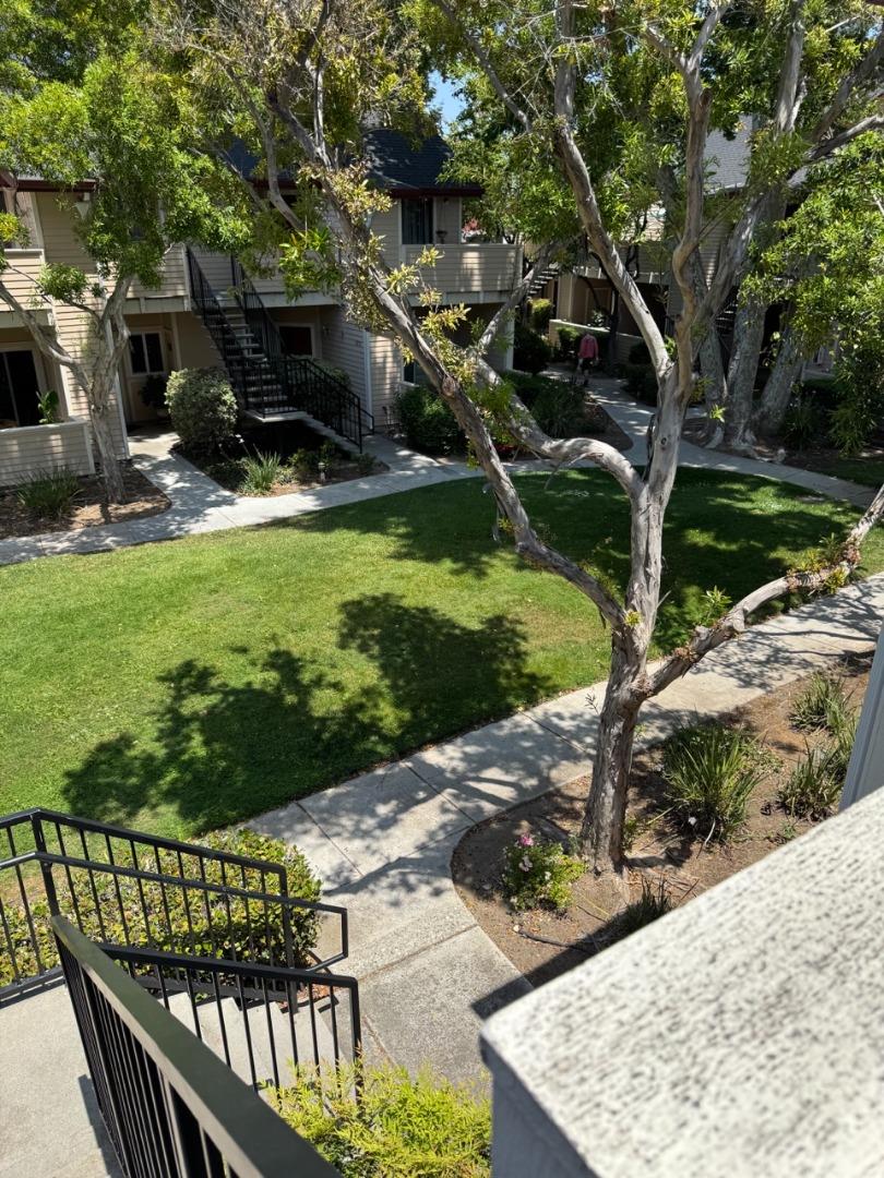 Detail Gallery Image 14 of 15 For 1038 Cedar Gables Dr, San Jose,  CA 95118 - 2 Beds | 2 Baths