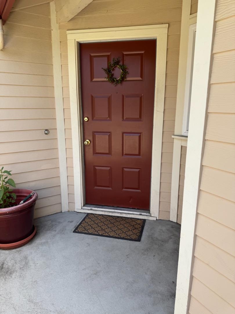 Detail Gallery Image 2 of 15 For 1038 Cedar Gables Dr, San Jose,  CA 95118 - 2 Beds | 2 Baths