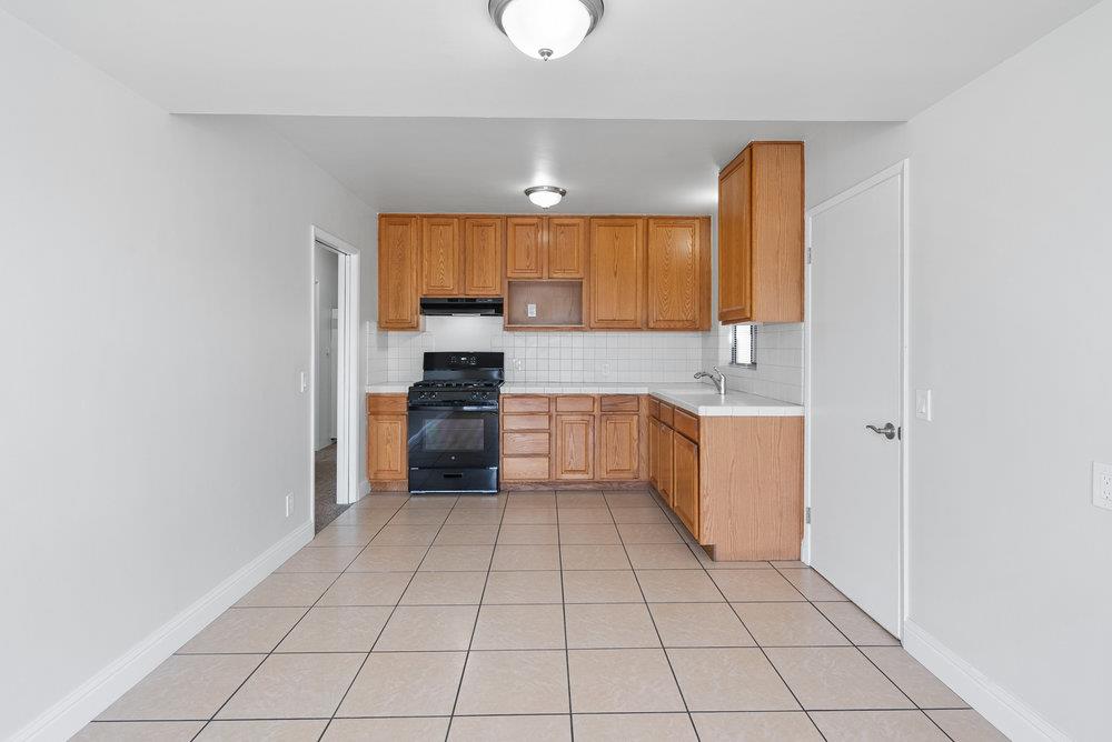 Detail Gallery Image 23 of 57 For 160 Napa St, Watsonville,  CA 95076 - 5 Beds | 2 Baths