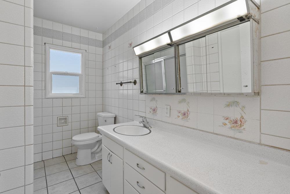 Detail Gallery Image 25 of 57 For 160 Napa St, Watsonville,  CA 95076 - 5 Beds | 2 Baths