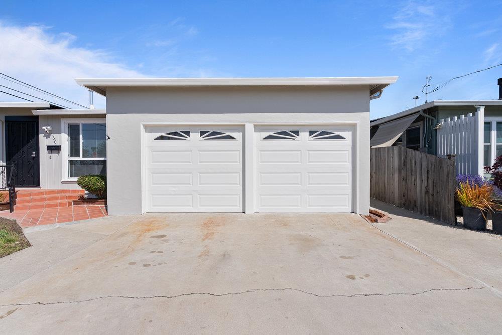Detail Gallery Image 4 of 57 For 160 Napa St, Watsonville,  CA 95076 - 5 Beds | 2 Baths