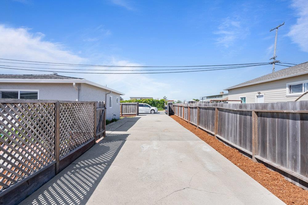 Detail Gallery Image 9 of 57 For 160 Napa St, Watsonville,  CA 95076 - 5 Beds | 2 Baths