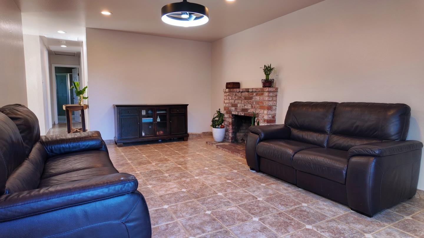 Detail Gallery Image 9 of 19 For 35776 Haley St, Newark,  CA 94560 - 3 Beds | 2 Baths