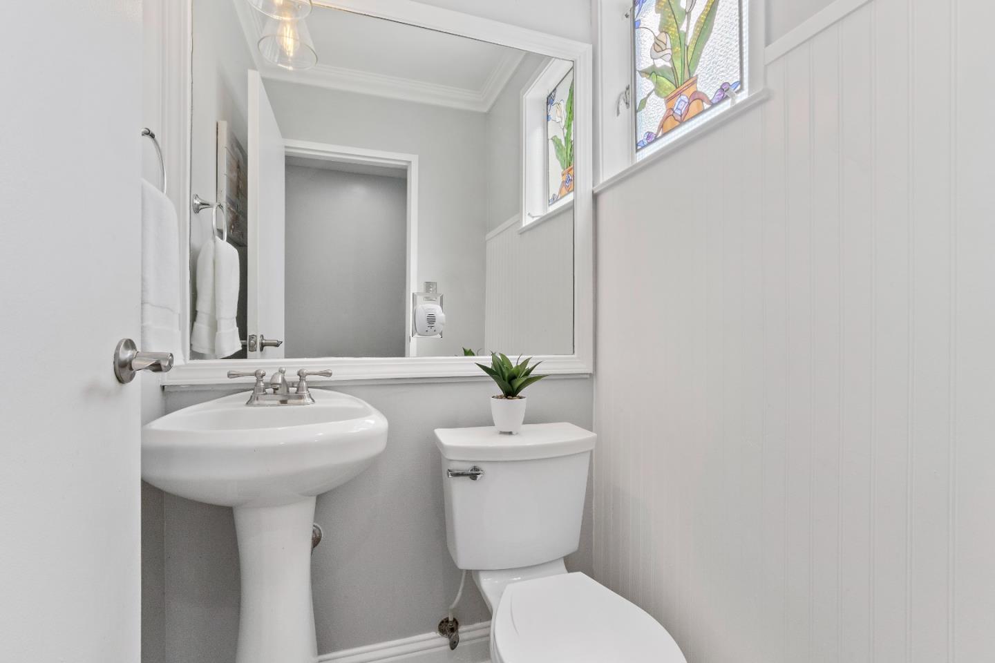Detail Gallery Image 29 of 51 For 1960 Francis Ave, Santa Clara,  CA 95051 - 3 Beds | 2/1 Baths