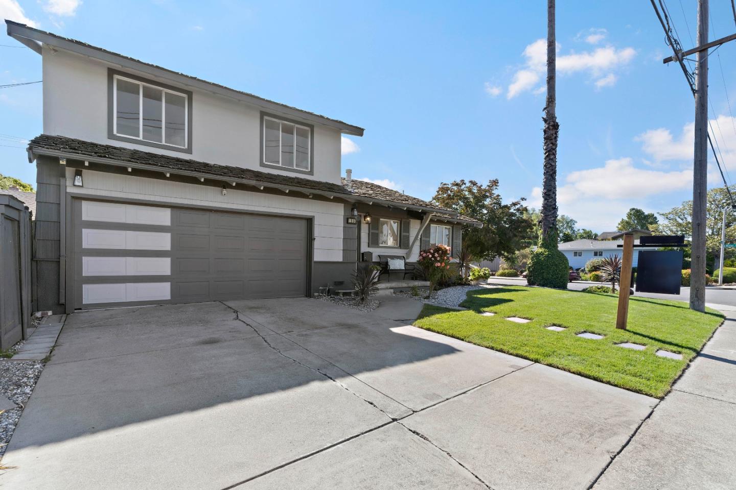 Detail Gallery Image 4 of 51 For 1960 Francis Ave, Santa Clara,  CA 95051 - 3 Beds | 2/1 Baths