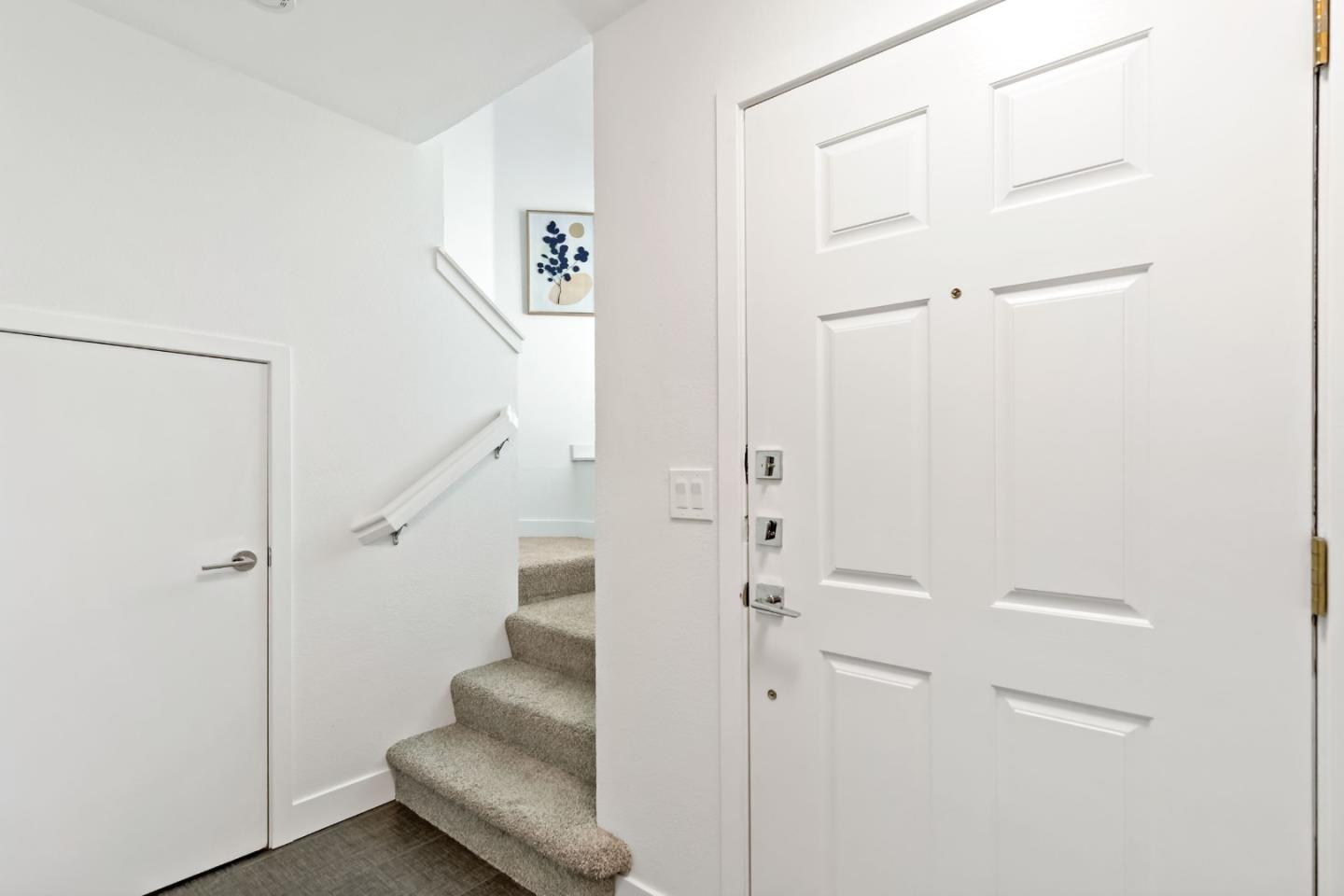 Detail Gallery Image 3 of 49 For 1031 Niguel Ln, San Jose,  CA 95138 - 1 Beds | 1/1 Baths