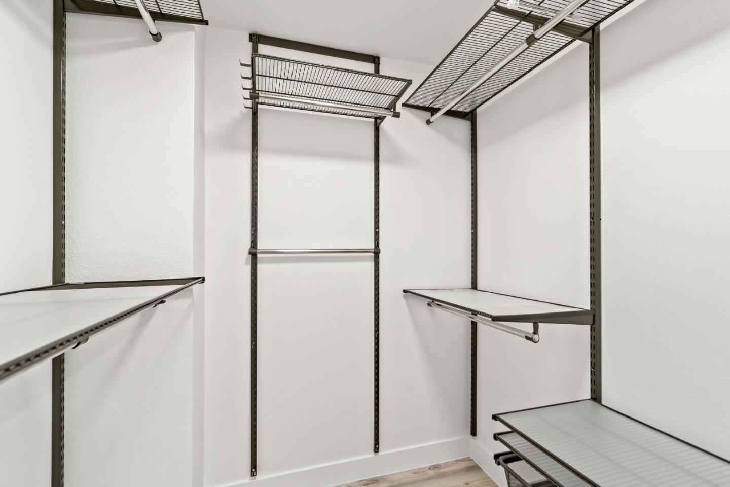 Detail Gallery Image 31 of 49 For 1031 Niguel Ln, San Jose,  CA 95138 - 1 Beds | 1/1 Baths