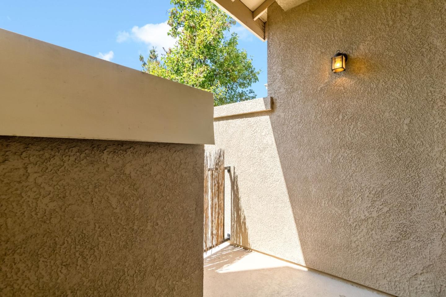 Detail Gallery Image 34 of 49 For 1031 Niguel Ln, San Jose,  CA 95138 - 1 Beds | 1/1 Baths