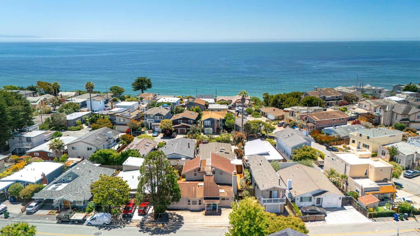 Detail Gallery Image 49 of 52 For 417 Seacliff Dr, Aptos,  CA 95003 - 2 Beds | 2 Baths