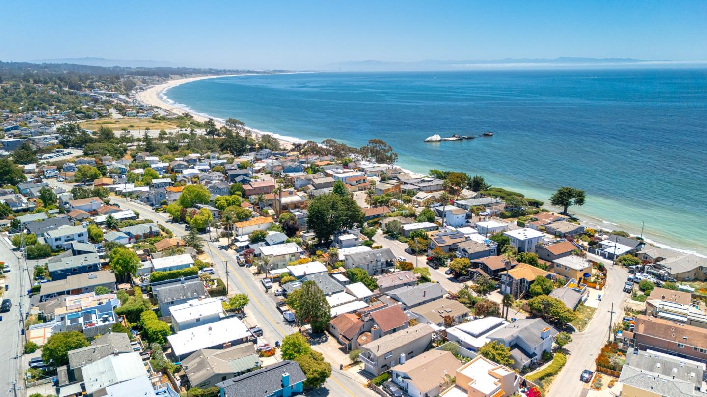 Detail Gallery Image 52 of 52 For 417 Seacliff Dr, Aptos,  CA 95003 - 2 Beds | 2 Baths