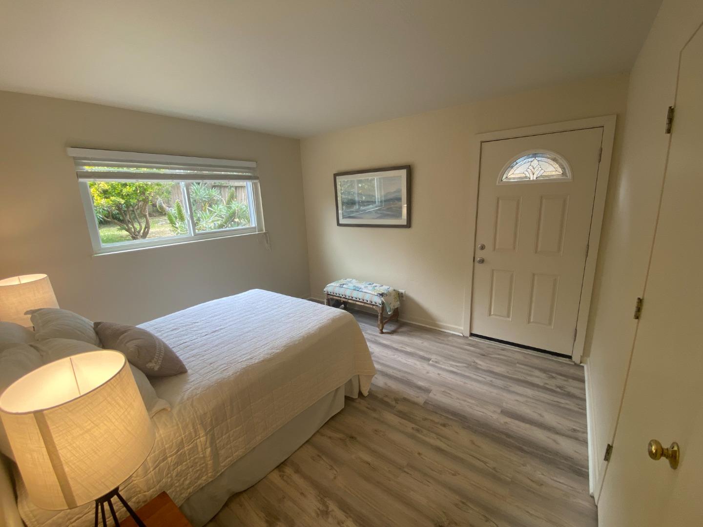 Detail Gallery Image 17 of 31 For 847 San Ramon Ave, Moss Beach,  CA 94038 - 4 Beds | 3 Baths