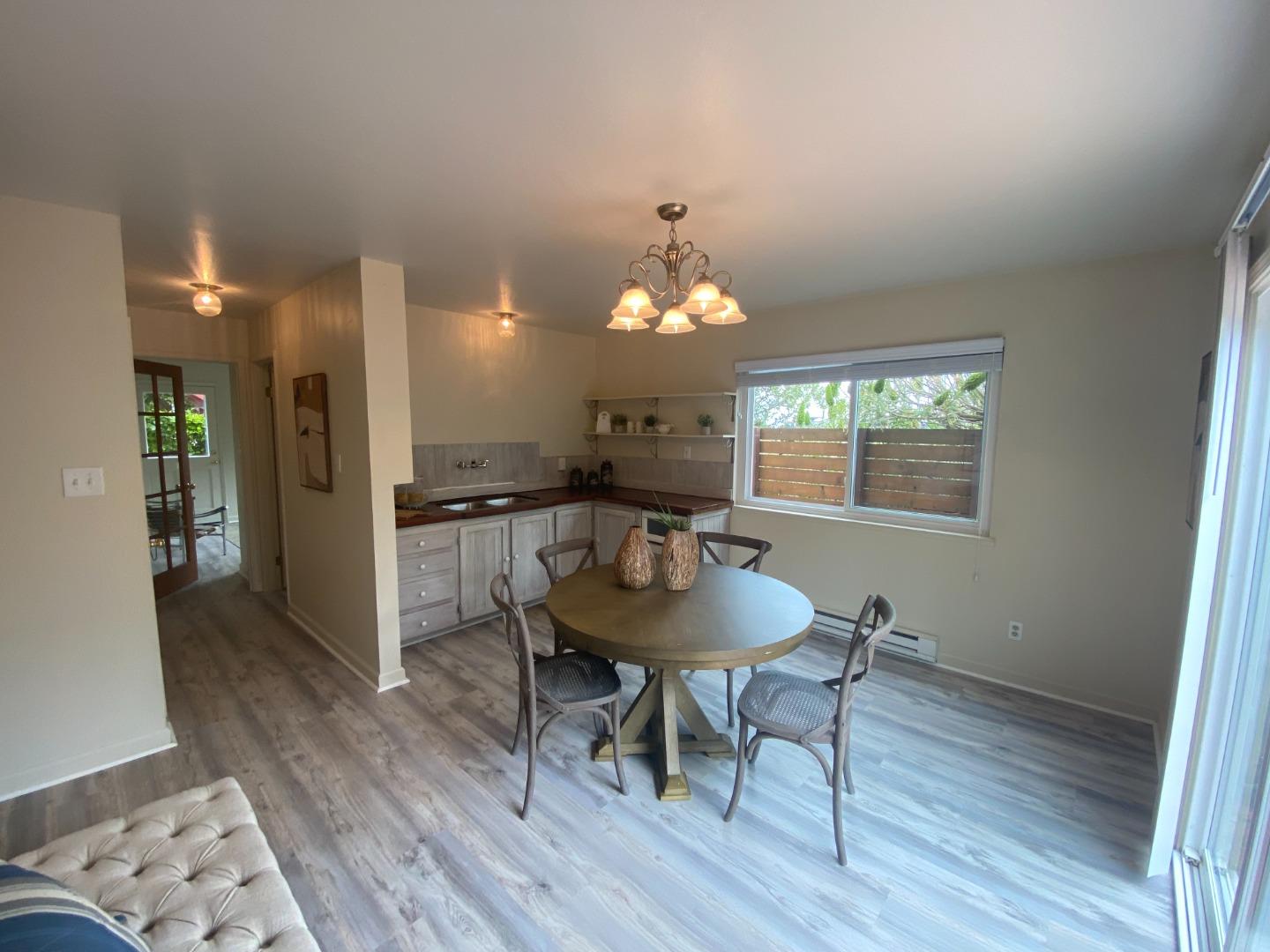 Detail Gallery Image 21 of 31 For 847 San Ramon Ave, Moss Beach,  CA 94038 - 4 Beds | 3 Baths