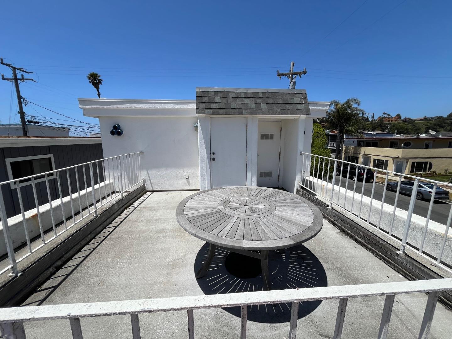 Detail Gallery Image 13 of 15 For 124 Marina Ave, Aptos,  CA 95003 - – Beds | – Baths