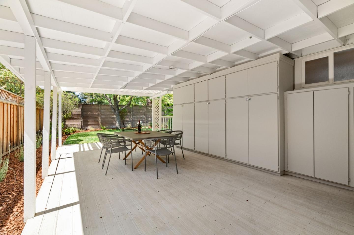 Detail Gallery Image 28 of 35 For 545 Fairmont Ave, Mountain View,  CA 94041 - 3 Beds | 2 Baths