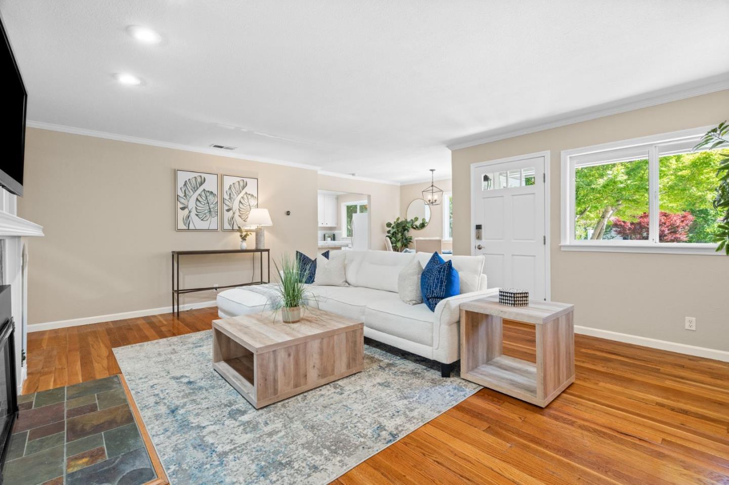 Detail Gallery Image 7 of 35 For 545 Fairmont Ave, Mountain View,  CA 94041 - 3 Beds | 2 Baths