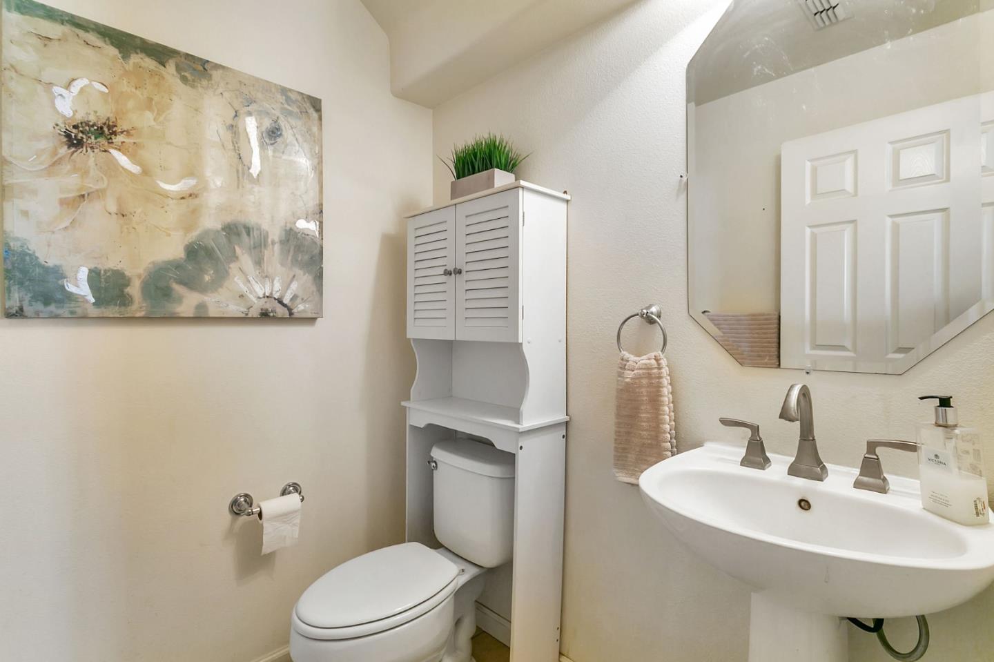 Detail Gallery Image 32 of 41 For 685 E Central Ave, Morgan Hill,  CA 95037 - 4 Beds | 2/1 Baths