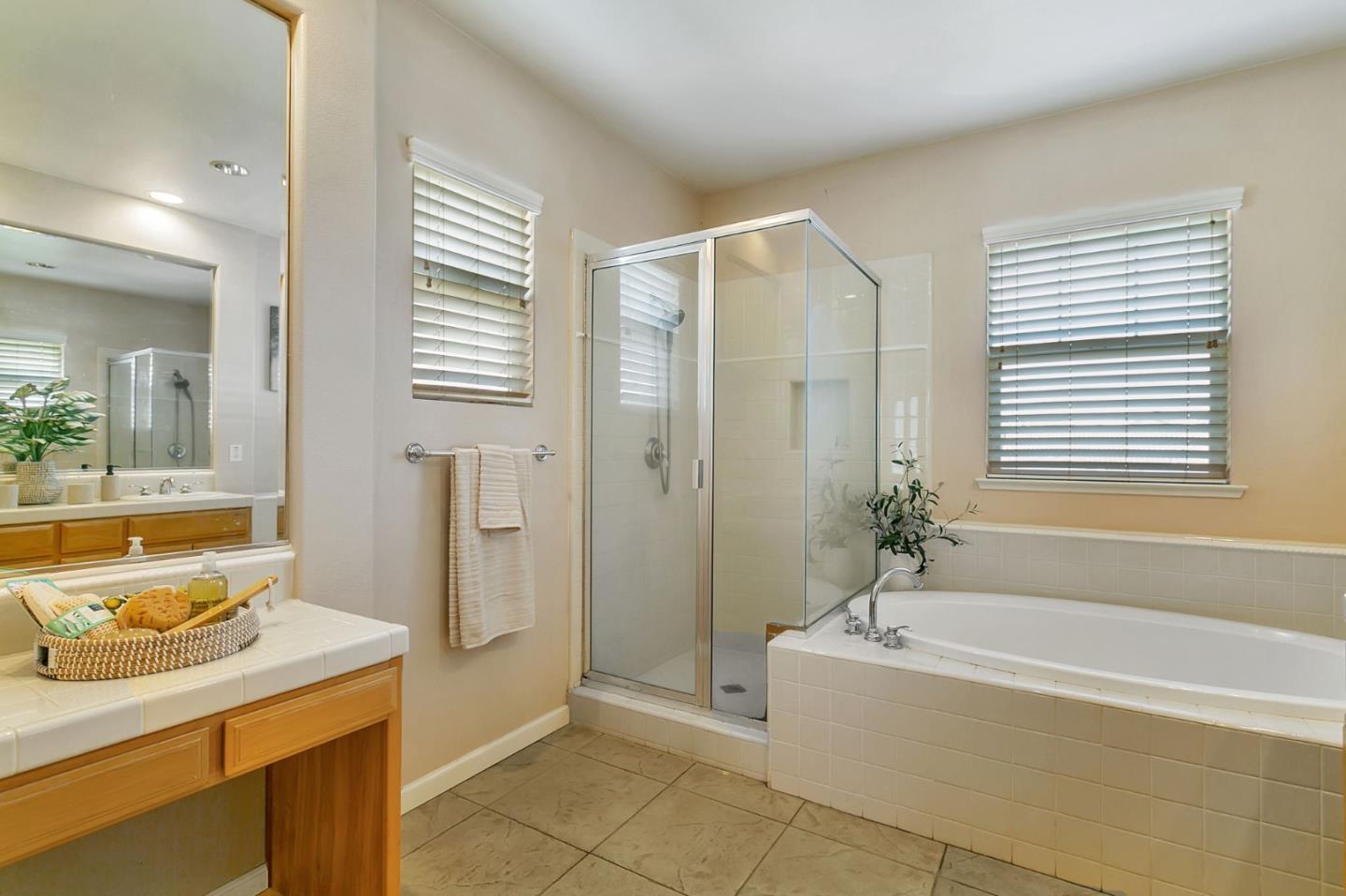 Detail Gallery Image 34 of 41 For 685 E Central Ave, Morgan Hill,  CA 95037 - 4 Beds | 2/1 Baths