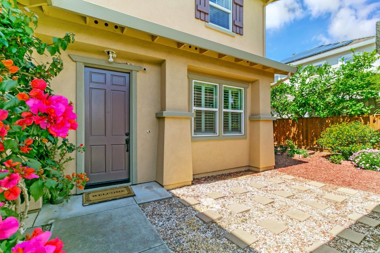 Detail Gallery Image 6 of 41 For 685 E Central Ave, Morgan Hill,  CA 95037 - 4 Beds | 2/1 Baths