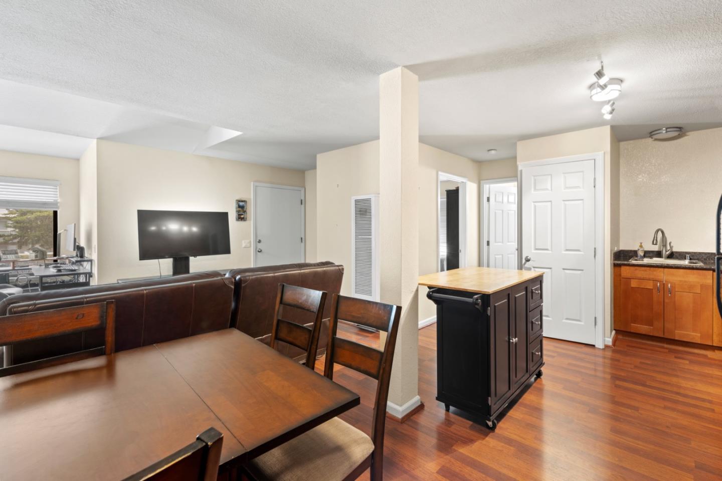 Detail Gallery Image 10 of 20 For 820 Casanova Ave #69,  Monterey,  CA 93940 - 2 Beds | 1 Baths