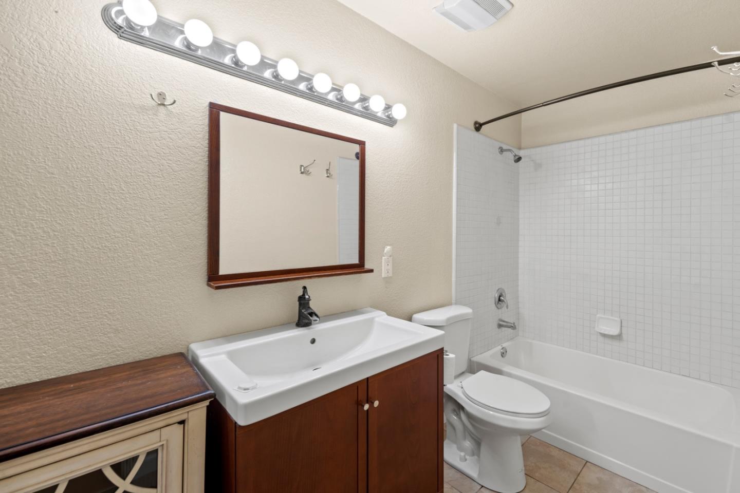 Detail Gallery Image 14 of 20 For 820 Casanova Ave #69,  Monterey,  CA 93940 - 2 Beds | 1 Baths