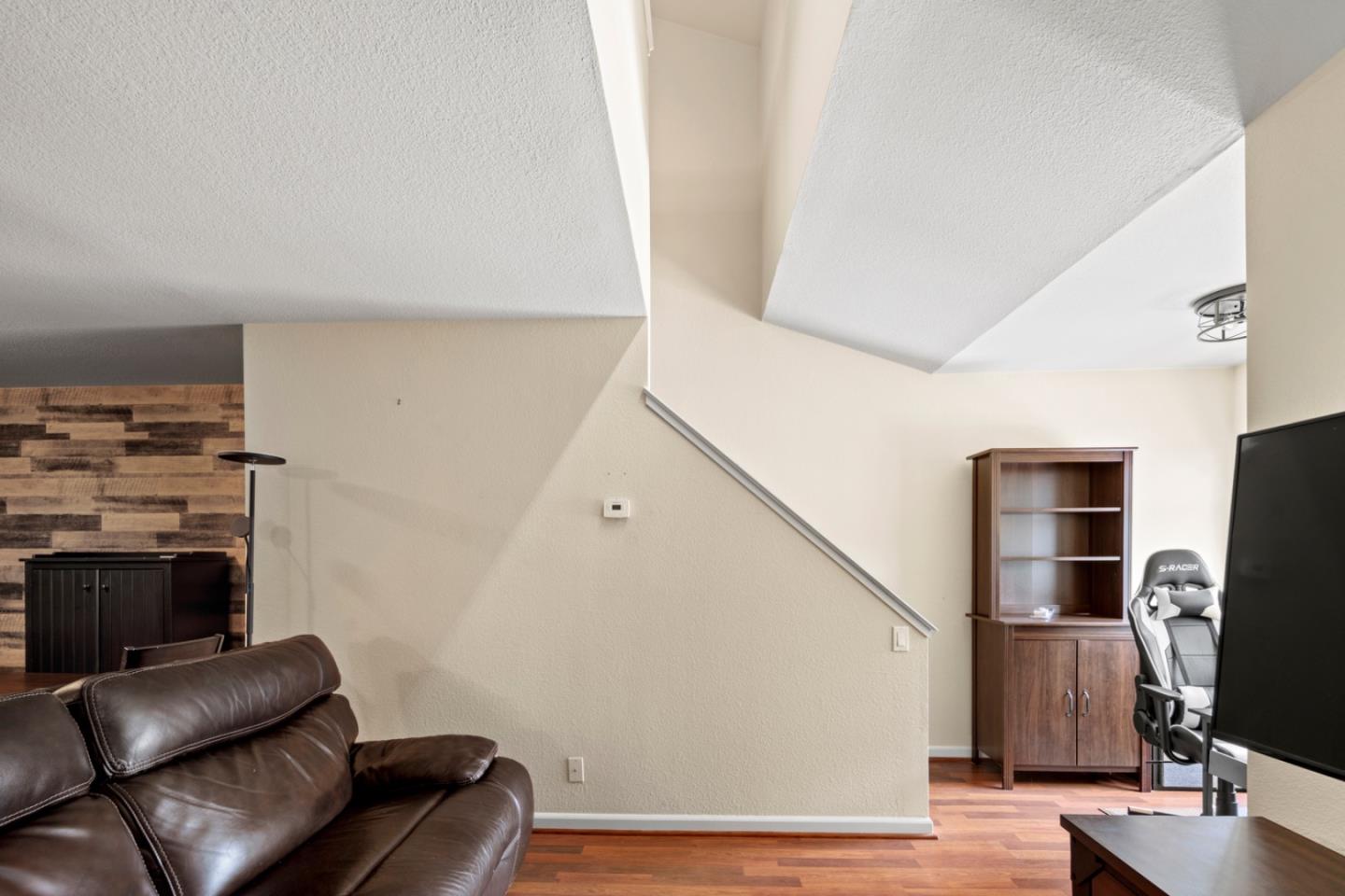 Detail Gallery Image 4 of 20 For 820 Casanova Ave #69,  Monterey,  CA 93940 - 2 Beds | 1 Baths
