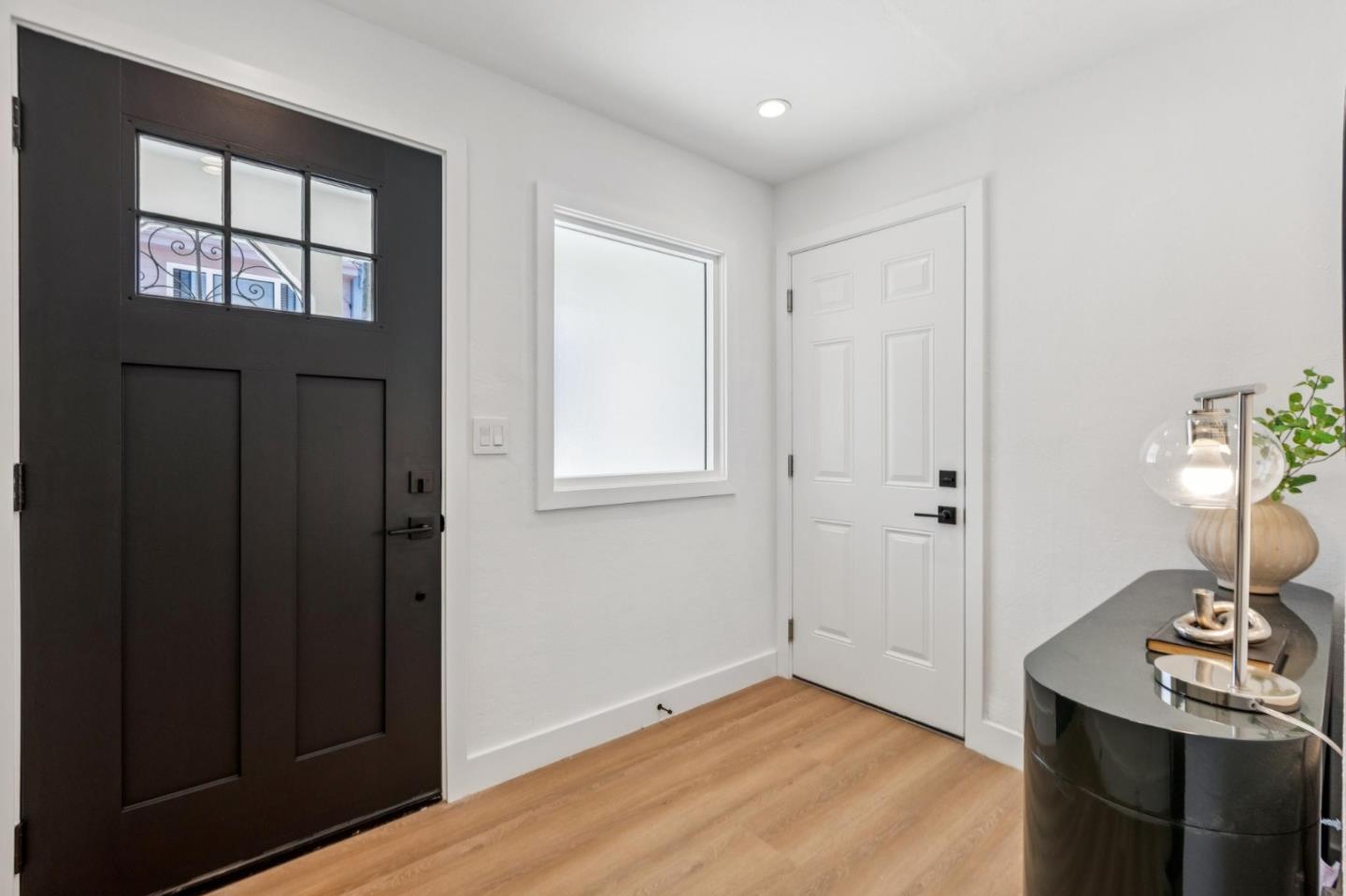 Detail Gallery Image 14 of 130 For 22 Chicago Way, San Francisco,  CA 94112 - 3 Beds | 2 Baths