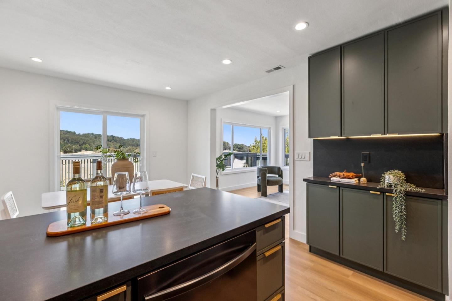 Detail Gallery Image 35 of 130 For 22 Chicago Way, San Francisco,  CA 94112 - 3 Beds | 2 Baths