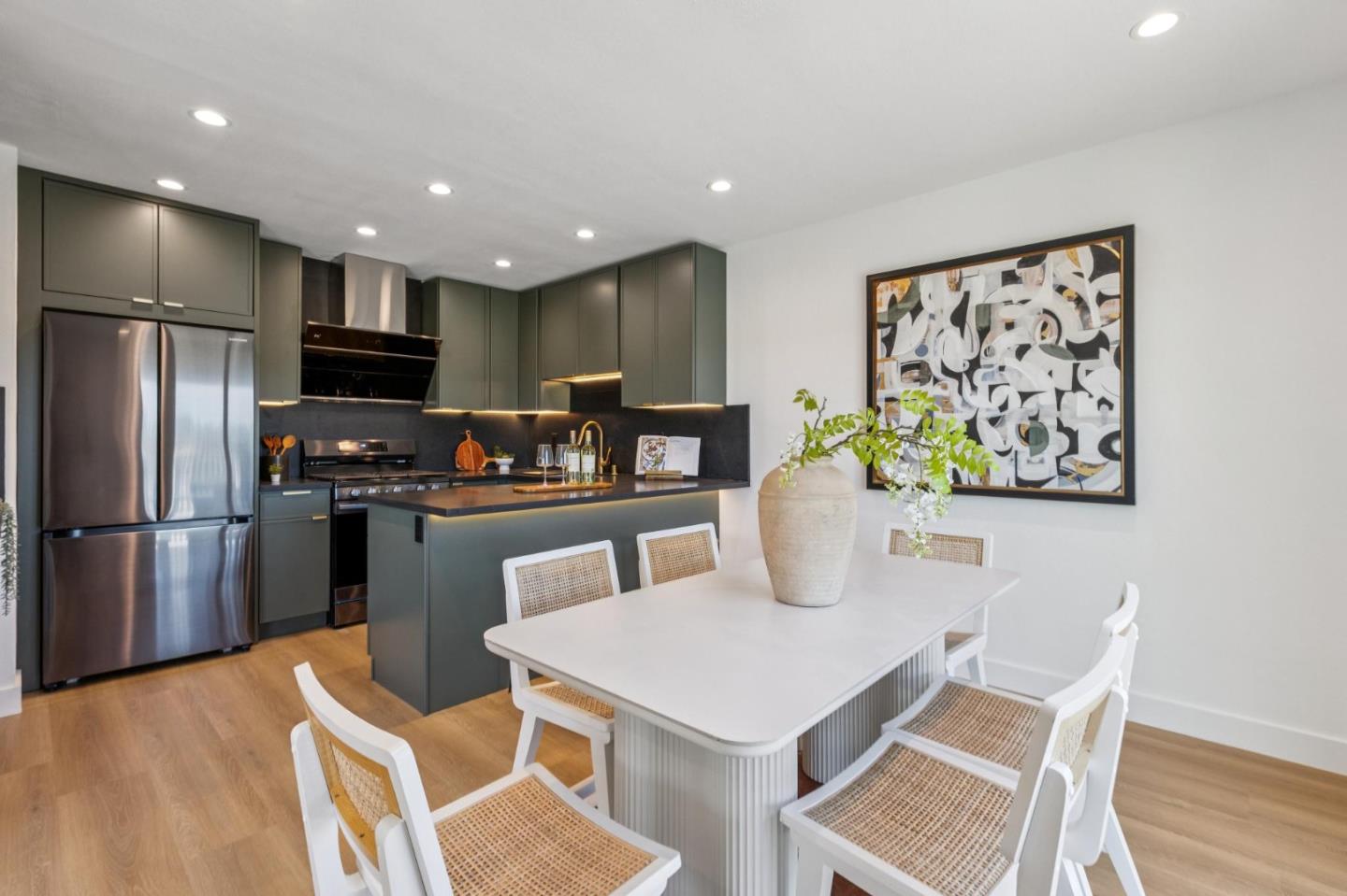 Detail Gallery Image 38 of 130 For 22 Chicago Way, San Francisco,  CA 94112 - 3 Beds | 2 Baths