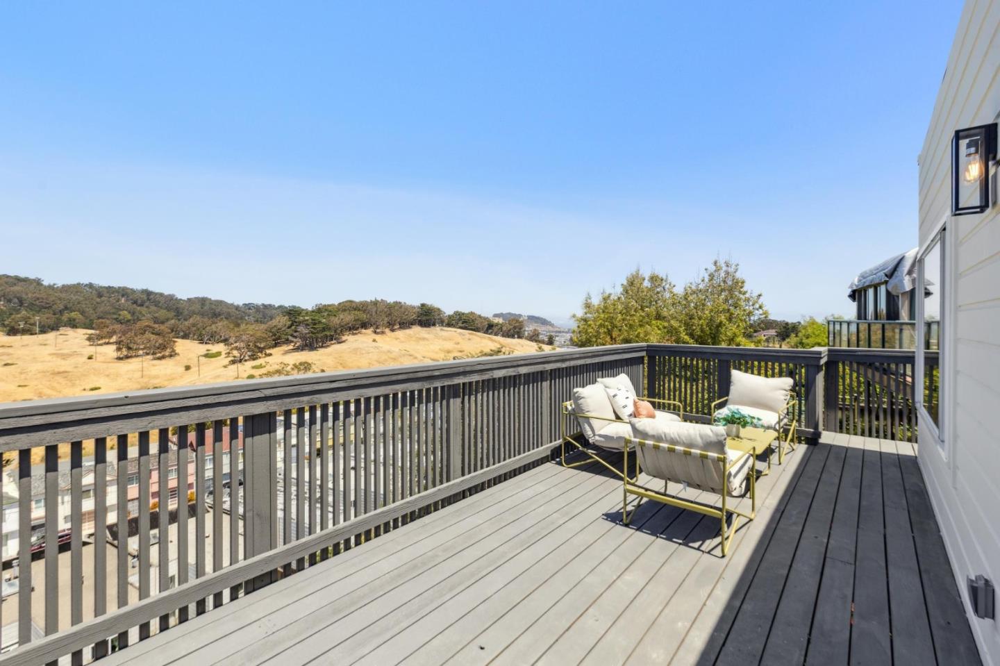 Detail Gallery Image 41 of 130 For 22 Chicago Way, San Francisco,  CA 94112 - 3 Beds | 2 Baths