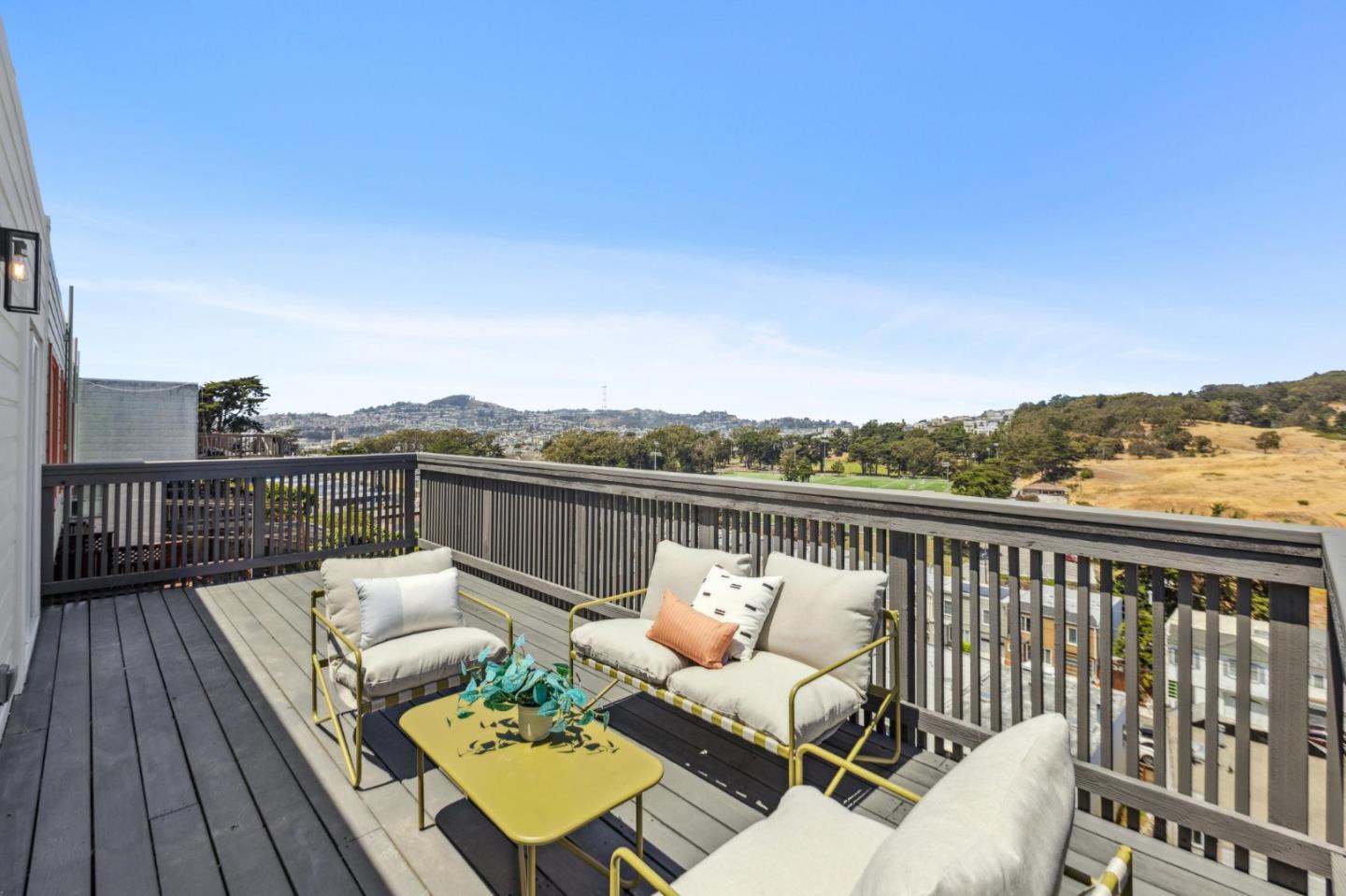 Detail Gallery Image 46 of 130 For 22 Chicago Way, San Francisco,  CA 94112 - 3 Beds | 2 Baths