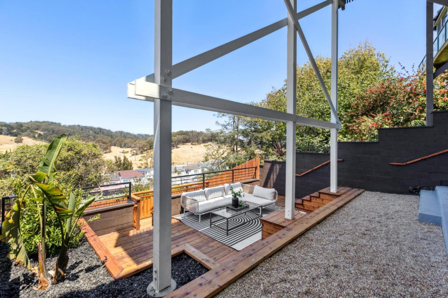 Detail Gallery Image 69 of 130 For 22 Chicago Way, San Francisco,  CA 94112 - 3 Beds | 2 Baths