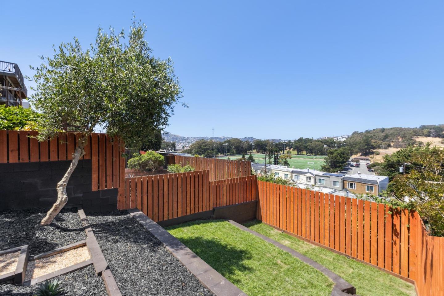 Detail Gallery Image 79 of 130 For 22 Chicago Way, San Francisco,  CA 94112 - 3 Beds | 2 Baths