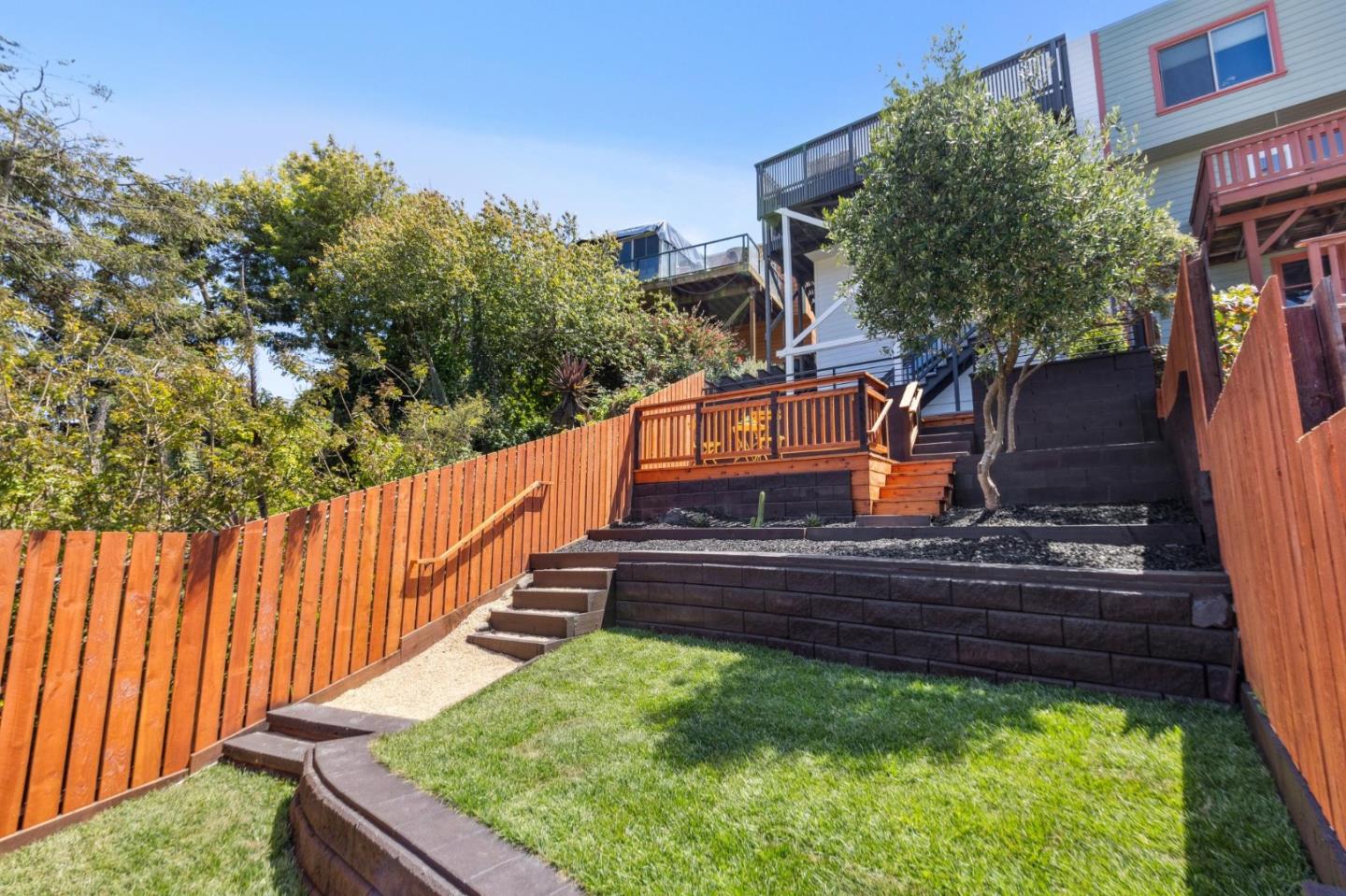 Detail Gallery Image 81 of 130 For 22 Chicago Way, San Francisco,  CA 94112 - 3 Beds | 2 Baths