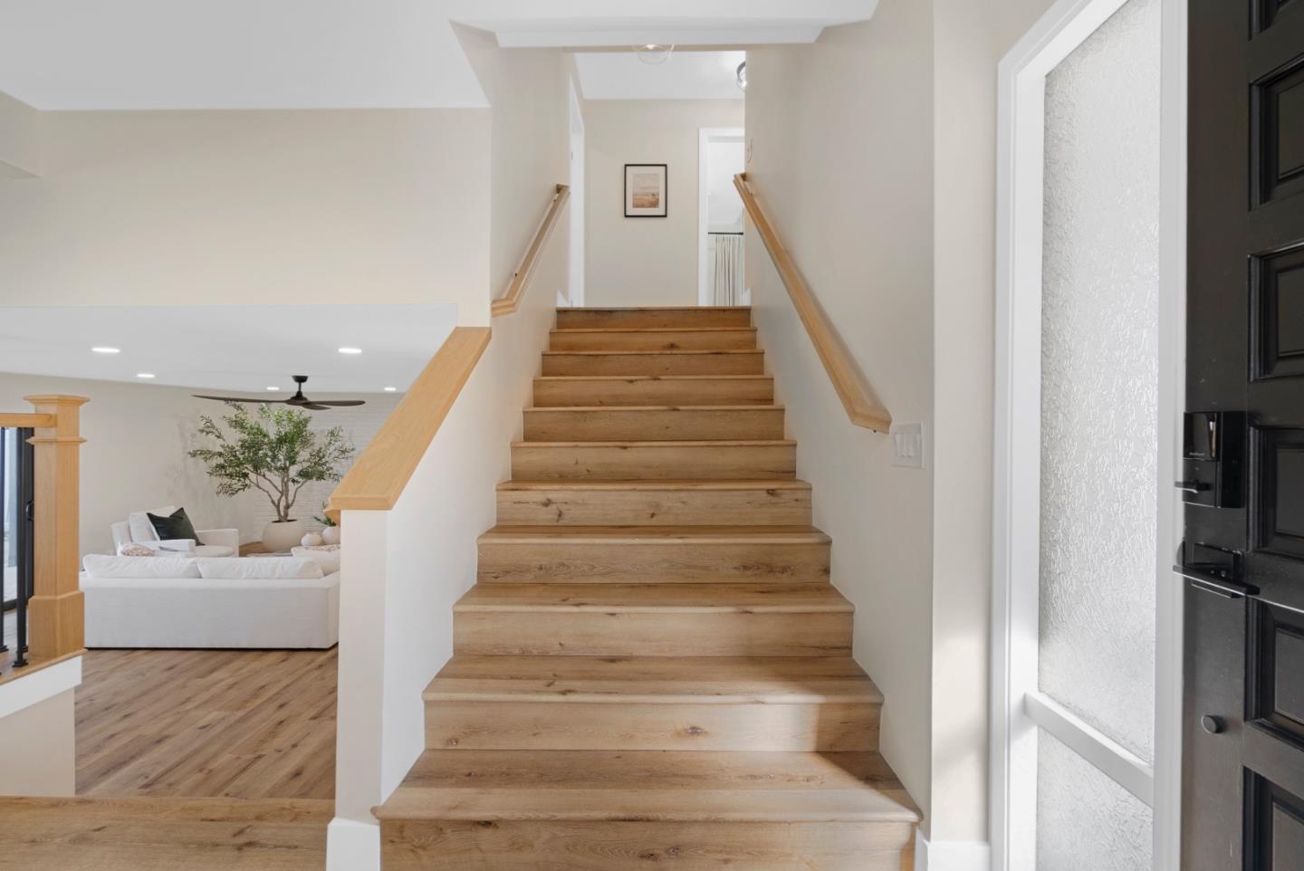 Detail Gallery Image 16 of 33 For 8202 Honeybee Ct, Gilroy,  CA 95020 - 4 Beds | 3/1 Baths