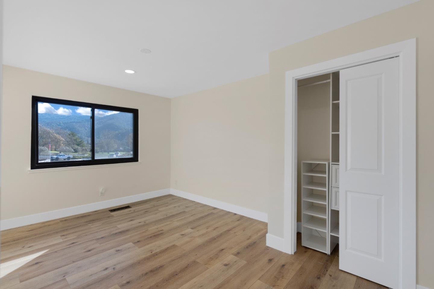 Detail Gallery Image 21 of 33 For 8202 Honeybee Ct, Gilroy,  CA 95020 - 4 Beds | 3/1 Baths