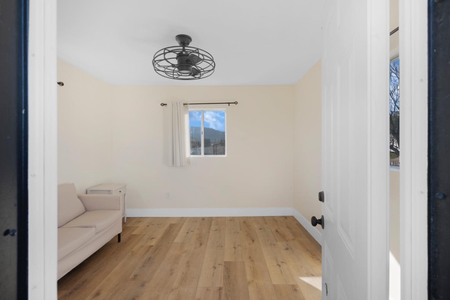 Detail Gallery Image 29 of 33 For 8202 Honeybee Ct, Gilroy,  CA 95020 - 4 Beds | 3/1 Baths
