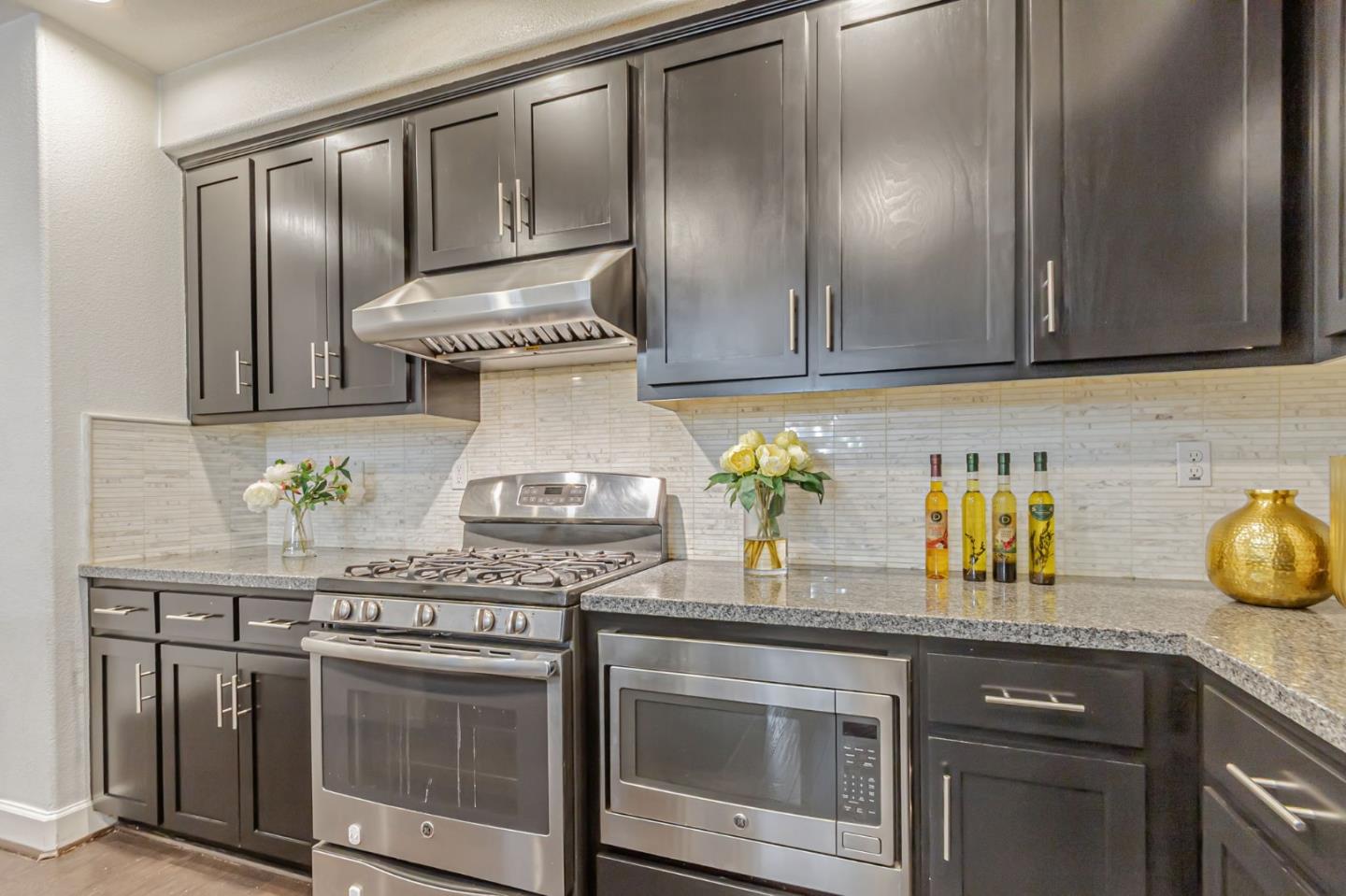 Detail Gallery Image 10 of 47 For 168 Currlin Cir, Milpitas,  CA 95035 - 3 Beds | 2 Baths