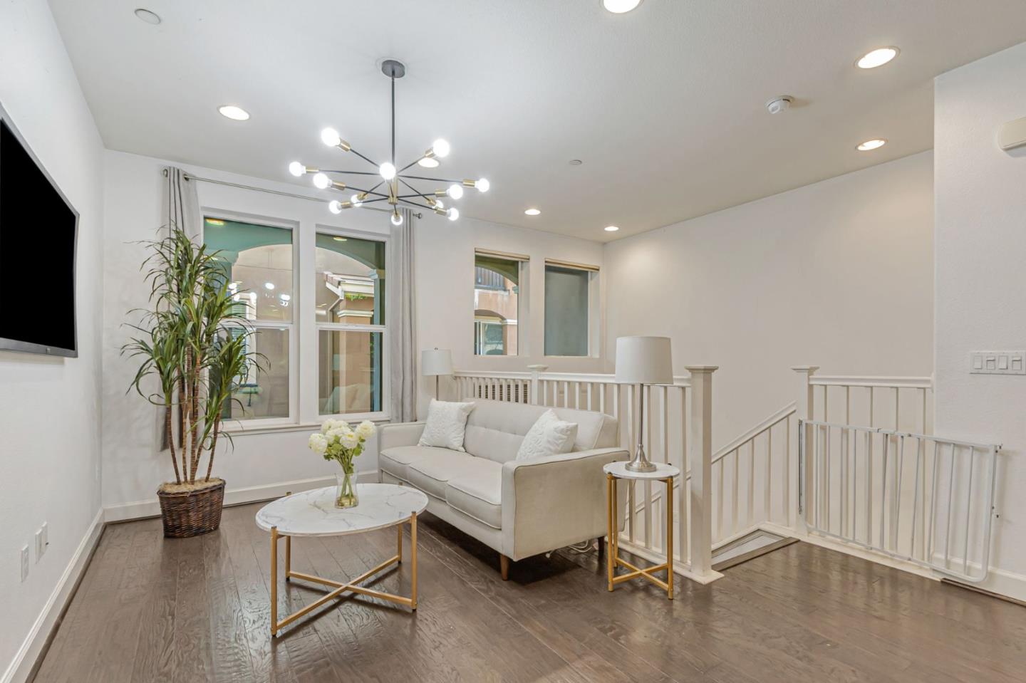 Detail Gallery Image 2 of 47 For 168 Currlin Cir, Milpitas,  CA 95035 - 3 Beds | 2 Baths