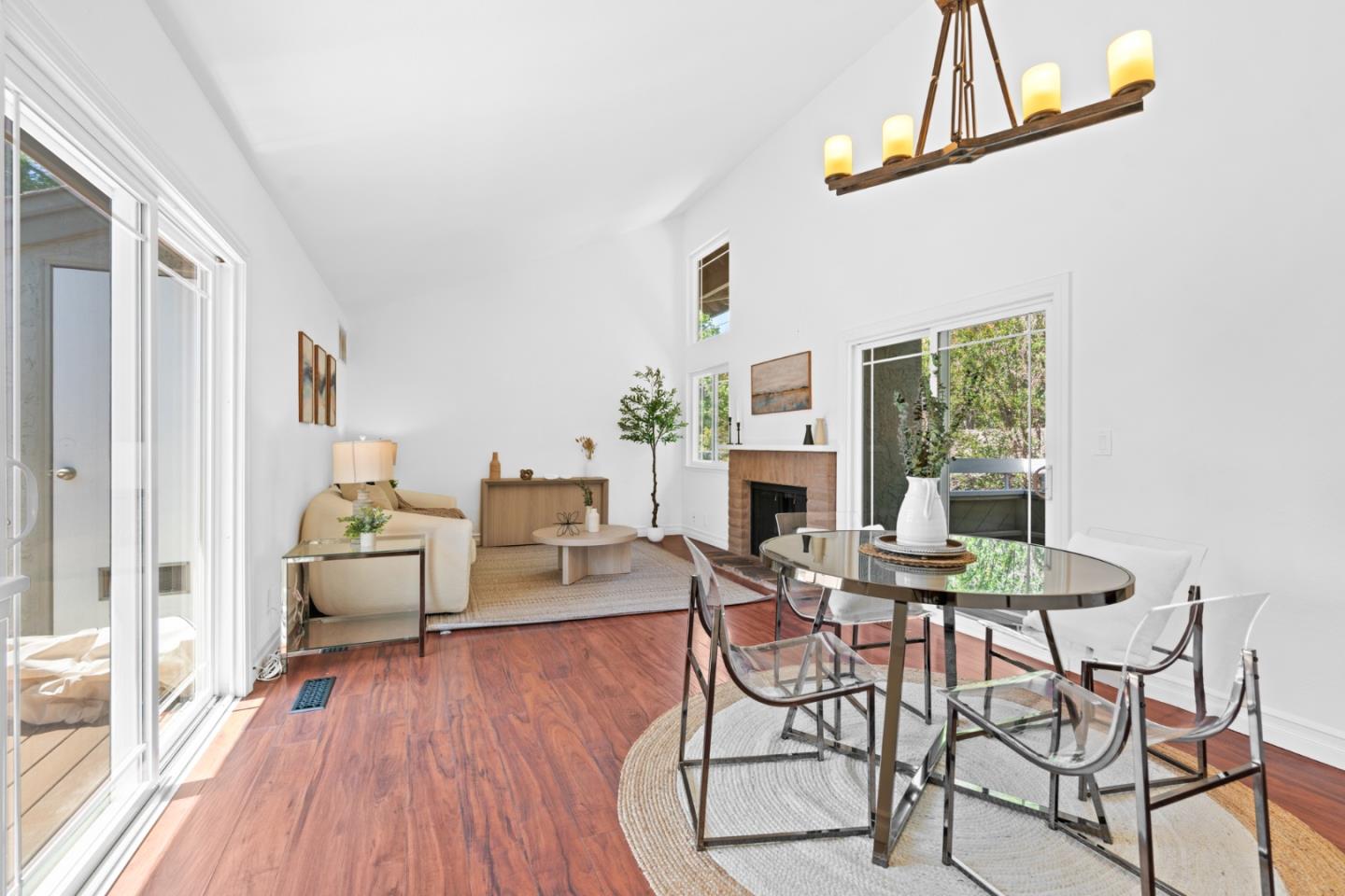 2124 Canoas Garden AVE 2, San Jose CA 95125