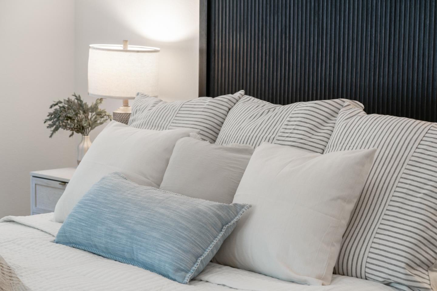 Detail Gallery Image 24 of 47 For 2124 Canoas Garden Ave #2,  San Jose,  CA 95125 - 2 Beds | 1/1 Baths
