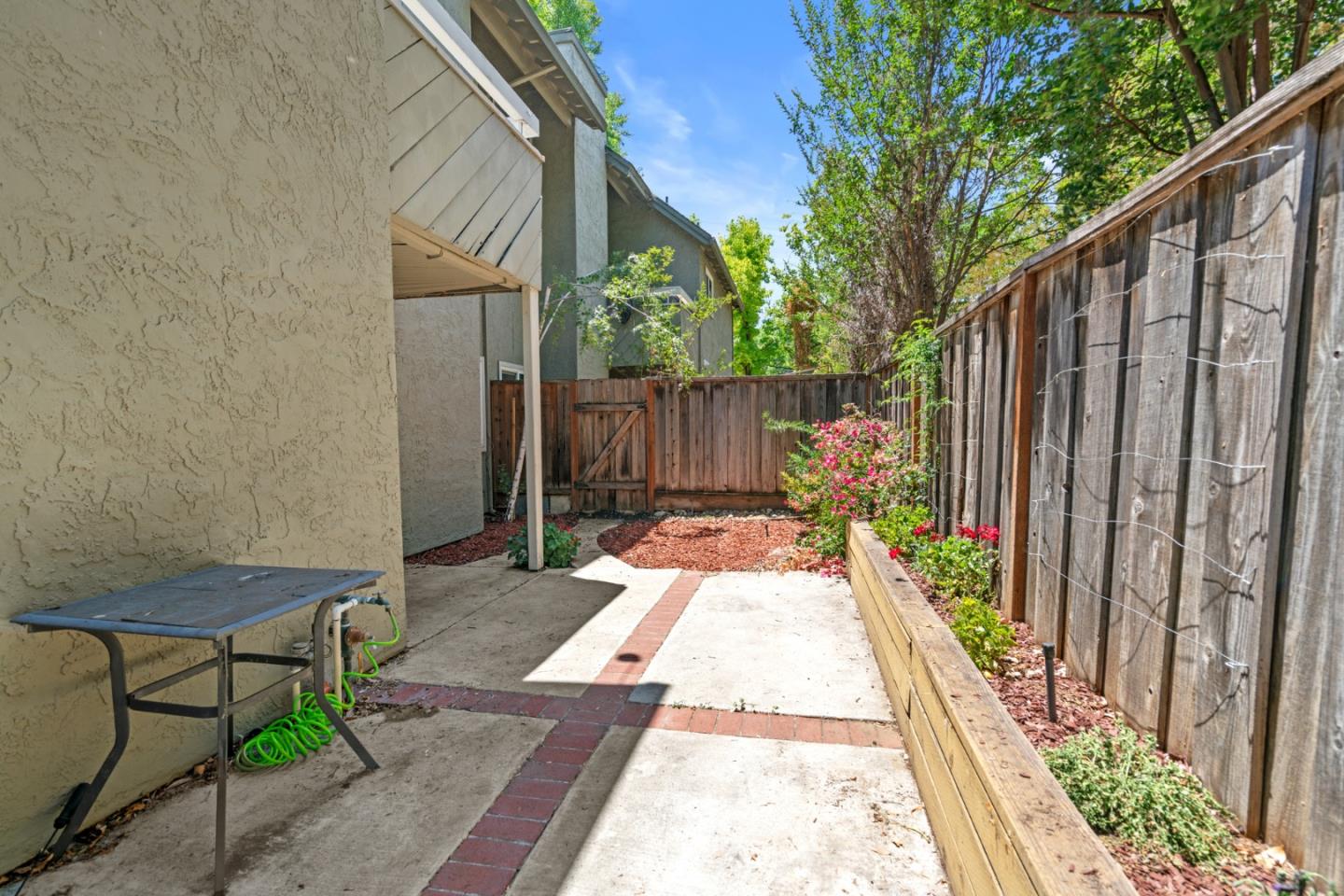 Detail Gallery Image 40 of 47 For 2124 Canoas Garden Ave #2,  San Jose,  CA 95125 - 2 Beds | 1/1 Baths